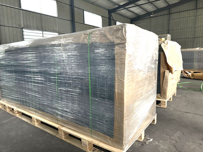 Wire mesh cable tray packaging