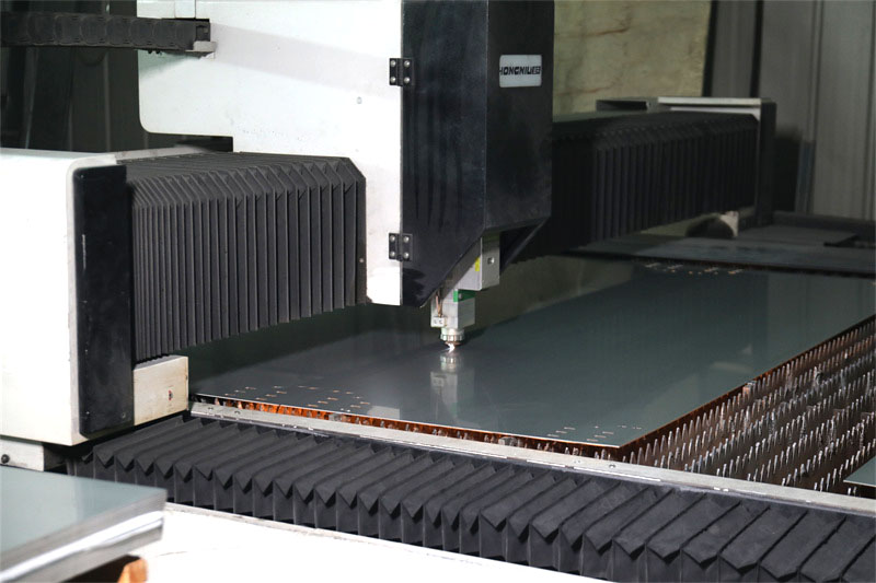 Laser engraving machine
